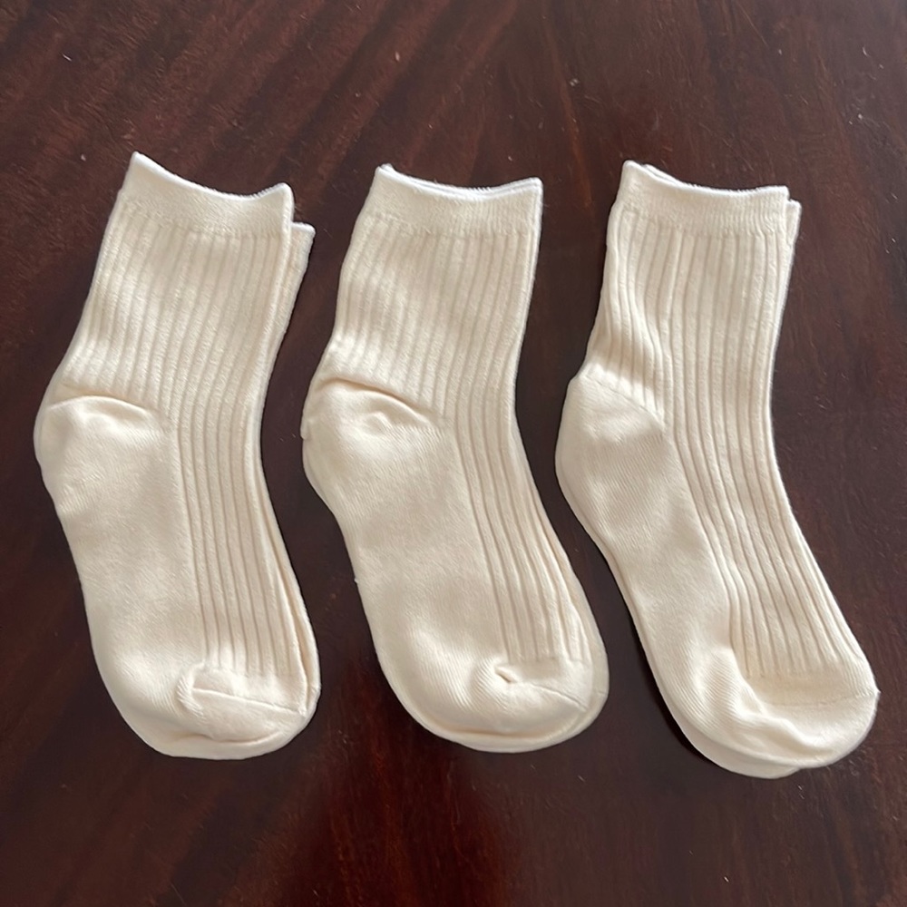 4 for $13 - Socks for children age 6-8